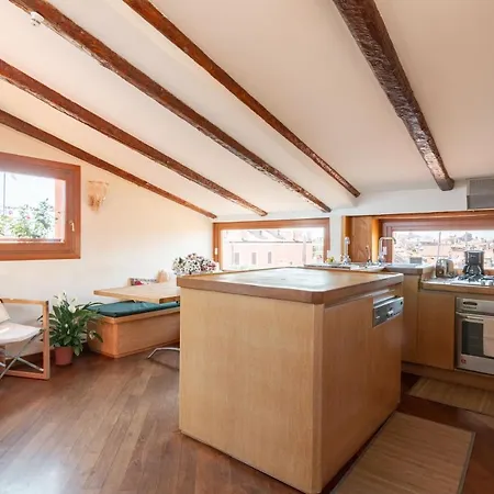 Appartement Penthouse With Rooftop Terrace And 360 Views Of - Venice5th Venise